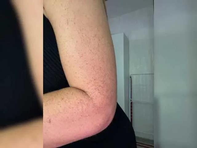 OrgazMia — Our conversation can turn into an aphrodisiac.
I am turned on by men who know what they want.
I want to be wanted so that guys go crazy for me.
So say something like, 