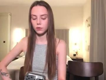 1i1ypa1mer — GOAL: stand on the head full naked [555 tokens remaining] Welcome to my friendly room ! tip for sexy goal ! #18 #natural #new #teen #findom
