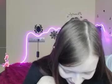 alicehariss — GOAL:  shake that ass  [99 tokens remaining] Welcome to my room! #feet #new  #lovense #c2c #18