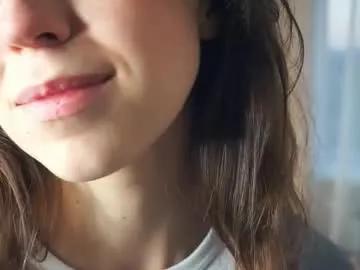 cutemayana — Hello CB Goal This is my first day GOAL:guys let's open my jacket, it gets hot #new,me #18 #cute #natural #young [0 tokens remaining]