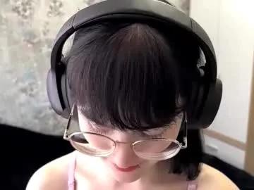 dodiebabikian — GOAL: take off my top-bra [70 tokens remaining]  Hi, I'm Annie. Let's have fun together -- be kind, say hi & don't forget to follow!  #18 #teen #smalltits #natural #young