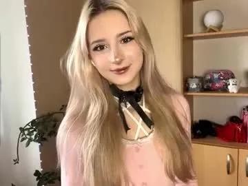 evaqt — Hi! im Eva and im #new here! GOAL:oil boobielove pattern 222tk #18 #skinny #shy #lovense [267 tokens remaining]