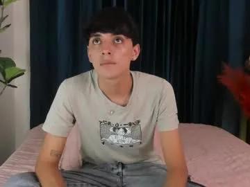 jack_noir — Make me cum... Hello nice to mee you!! new boy here #new #cute #18 #latino #gay [924 tokens remaining]