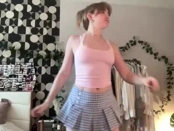 katie________ — flash my nipples  /77/188/222/666   #lesbian #pantyhose #bigass #bigboobs #teen [222 tokens remaining]