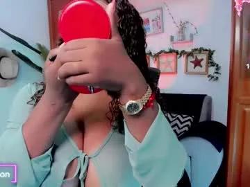 keila_lol — hi guys #bigboobs #ebonygirl #ahegao #heels #latex  Tip 17 tokens to roll the dice!