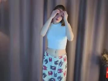 yangsperanza — ^**^ #new and really #shy but super #cute  || GOAL:  Good morning Kate! Have a good stream!<3 || #blonde #young [0 tokens remaining]