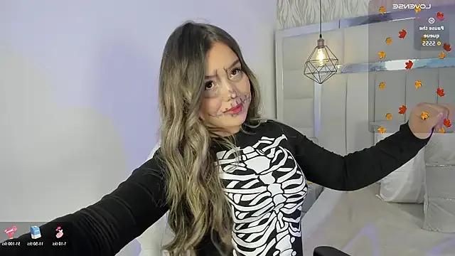 StripChat 1m_dalhia is Freechat 1m_dalhia — Hello beautiful girls<3