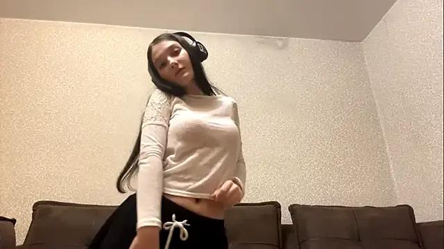 StripChat auroracus is Freechat auroracus — free shoulders take off straps