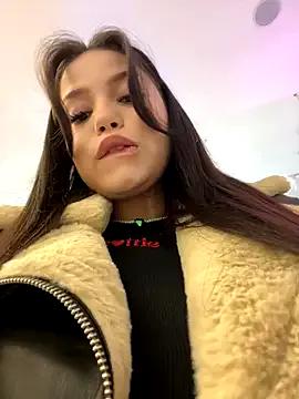 StripChat Chloe__Moon is Freechat Chloe__Moon — suck fingers like a horny in mall