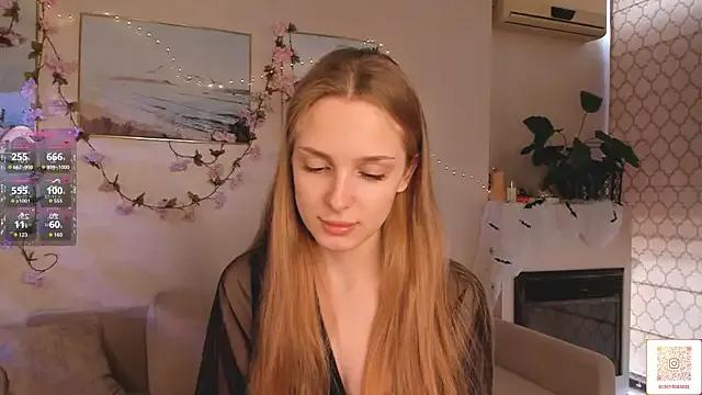 StripChat CindyGreen is Freechat CindyGreen — tease you with the straps of bodice