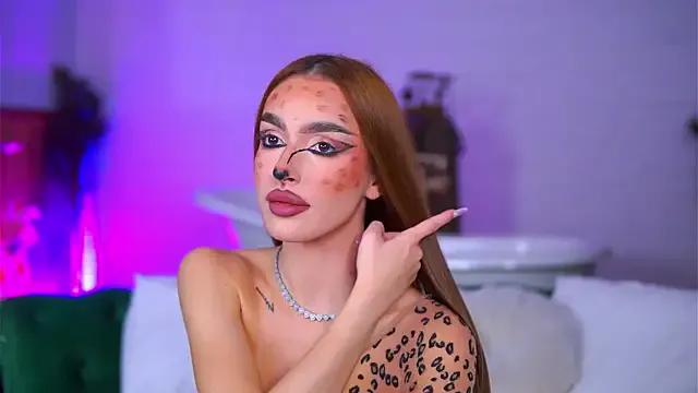 StripChat ClaraBenatti is Freechat ClaraBenatti — Boobies out