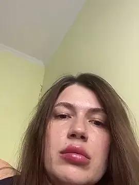 Cute_Erika — show pussy
