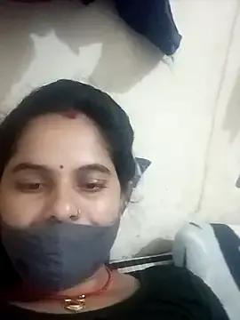 JULEE-740 — Full nude in public