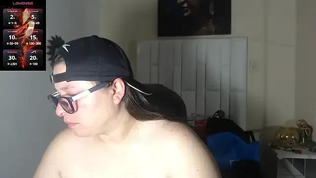 katty_femdom —  show cum squirt on my pants 