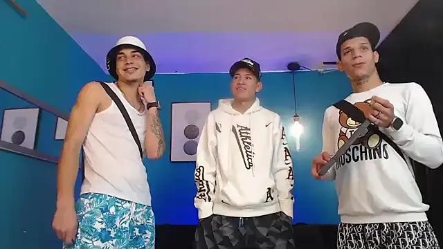 StripChat Kings_of_heaven is Freechat Kings_of_heaven — masturbation