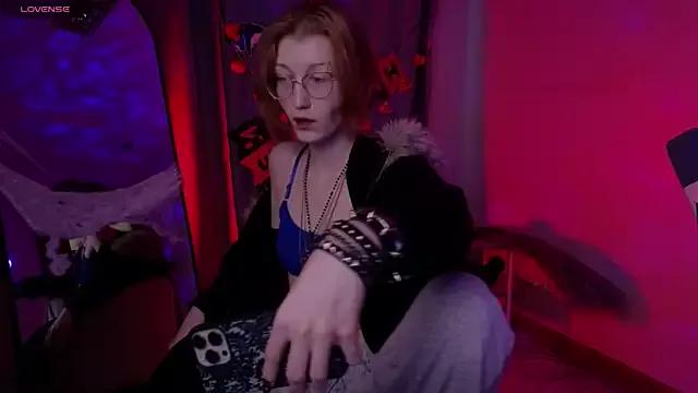 StripChat lissaros is Freechat lissaros — bdsm game in latex on heels