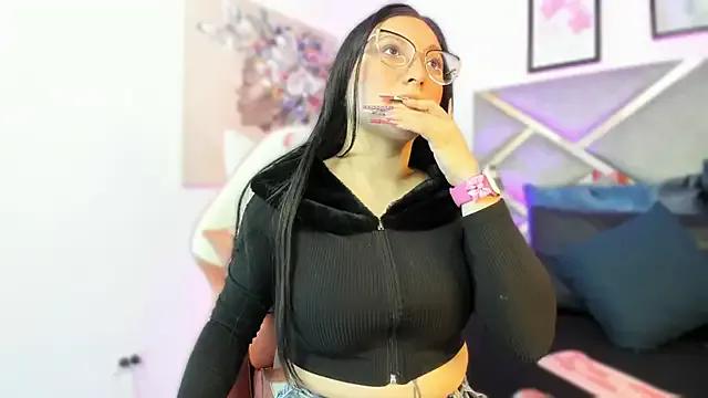 StripChat lucy_neil is Freechat lucy_neil — TORTURE NIPLES