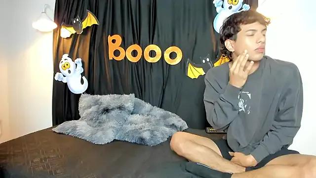 maicol_cum23 —  Spanking on the ass