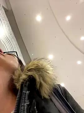 StripChat NataKitten is Freechat NataKitten — Bra off in public, show boobs