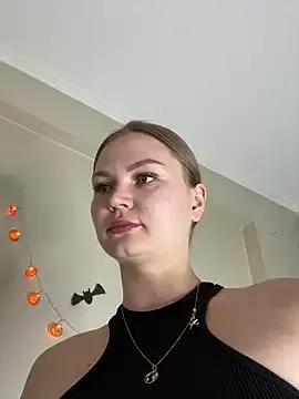 NickiLike — Dildo in pussy
