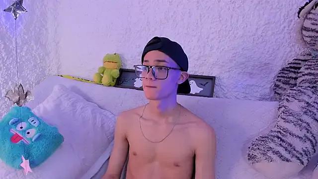StripChat thiago_kinghot is Freechat thiago_kinghot — spanks in ass