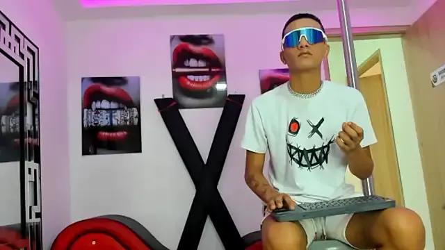 StripChat TWINKS_FRIENDS is Freechat TWINKS_FRIENDS — HI  SEXYS GUYS